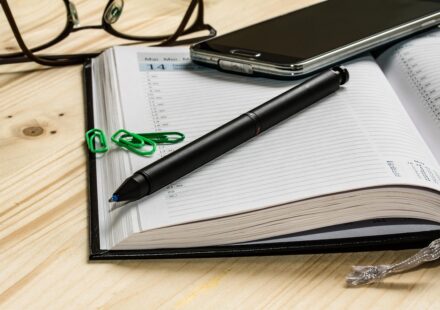 copyright symbol pen
