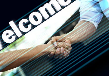 handshake signing contract